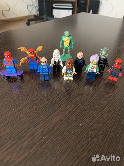 Lego мини фигурки