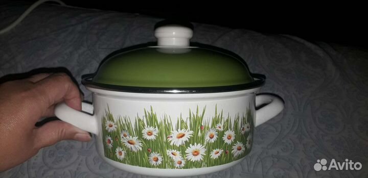 Кастрюля эмалированная