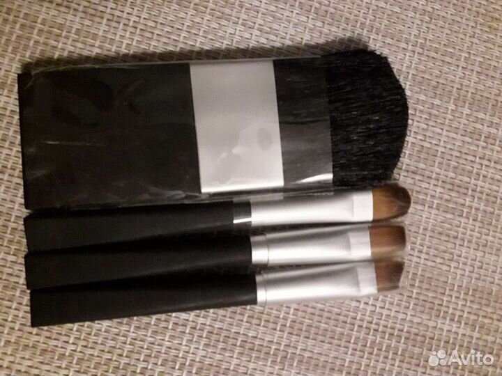 Набор кисточек Mary Kay