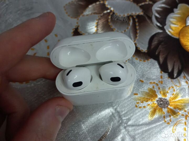 Беспроводные наушники apple airpods 3