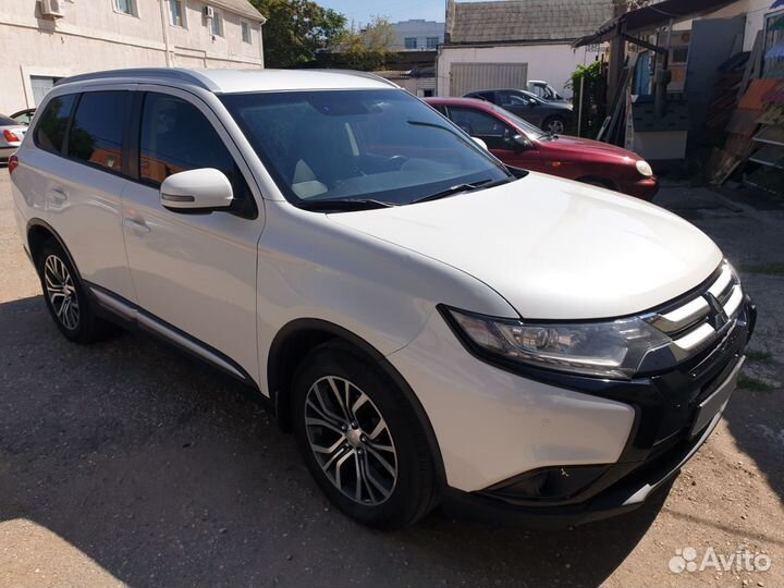 Mitsubishi Outlander 2.0 CVT, 2017, 165 700 км