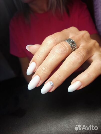 Мастер маникюра и педикюра