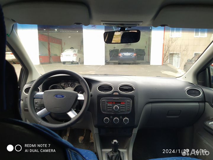 Ford Focus 1.8 МТ, 2010, 254 000 км