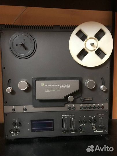 Катушечный магнитофон электроника 004