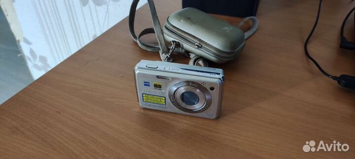 Цифровой фотоаппарат sony cyber shot