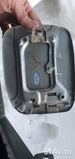 Лючек бензобака карина 97-01