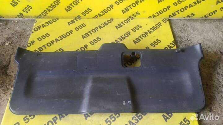 Honda HR-V Обшивка двери багажника