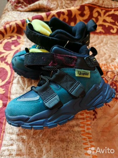 Кроссовки детские 25 размер