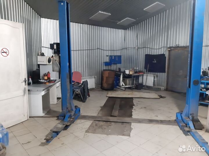 Подъемник автомобильный гидравлический