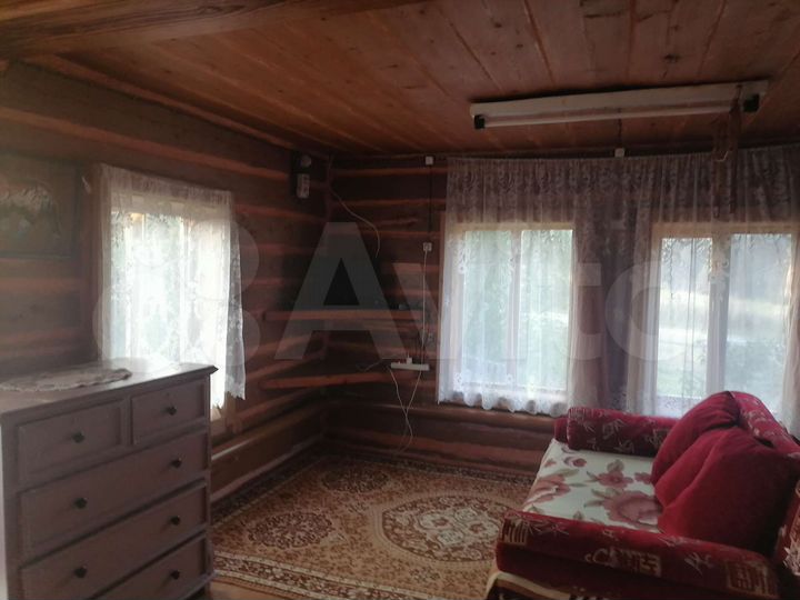 Дом 35 м² на участке 50 сот.