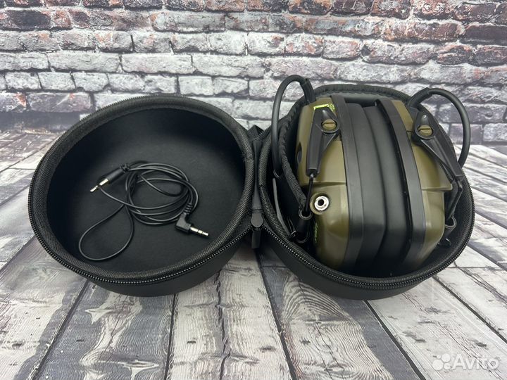 Активные наушники для стрельбы Howard с кейсом