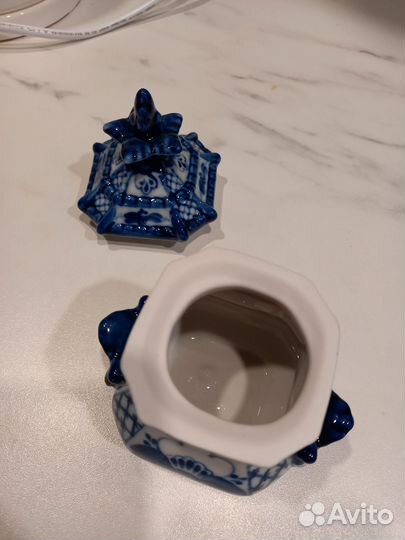 Емкость под соль гжель авторская работа