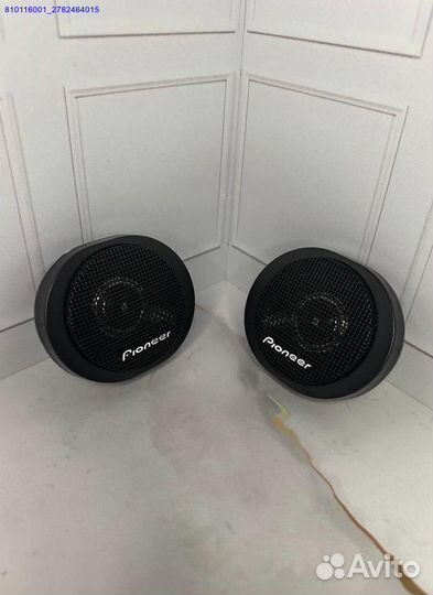 Автoмoбильныe пищaлки твитepы Рiоnеer TS-S20