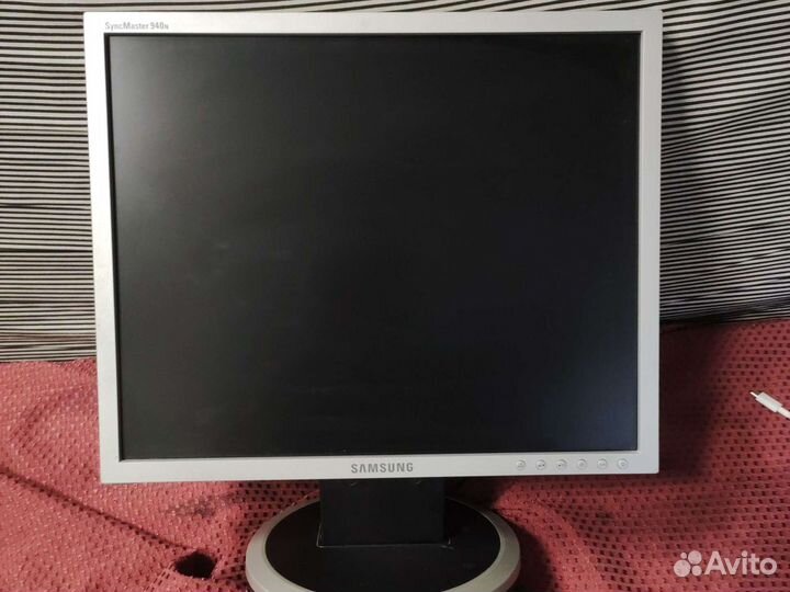 Монитор Samsung 19