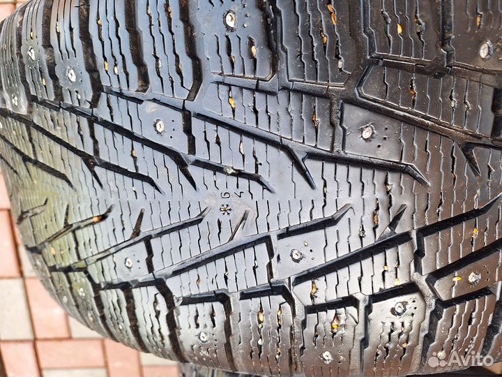 Nokian Tyres Hakkapeliitta 7 SUV 285/50 R20