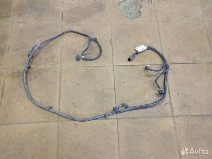 Коса заднего бампера Пежо 3008