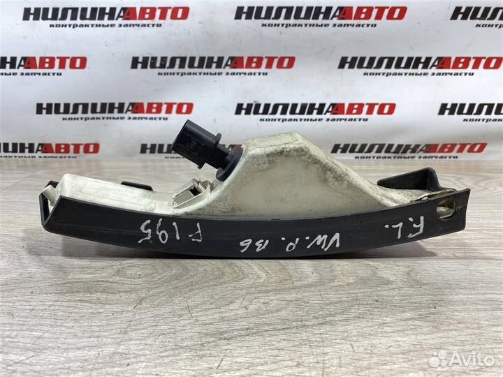 Повторитель поворота левый VW Пассат Б6