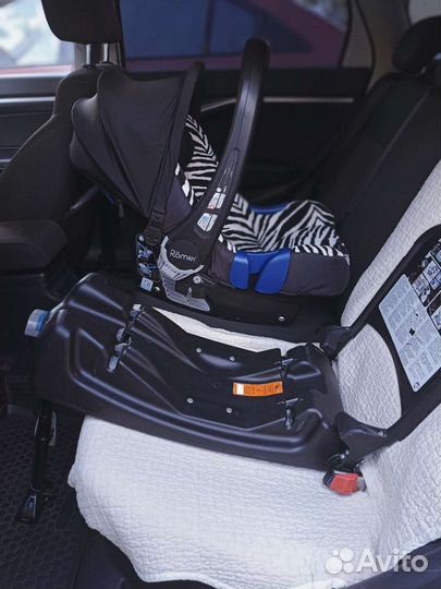 Автокресло Вaby-safe isofix Base Romer 0-13 kg