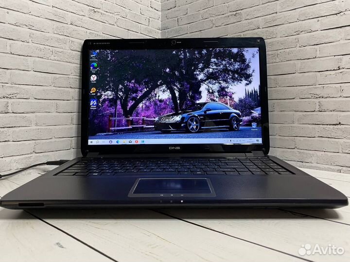 Игровой ноутбук DNS i7/12Gb/2видеокарты/SSD+HDD
