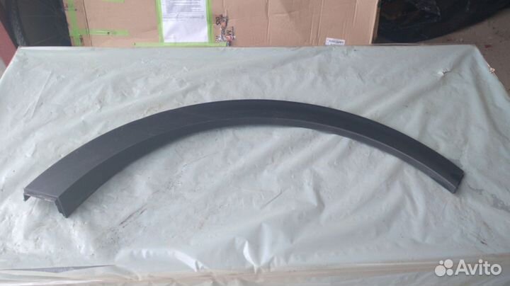 Накладка (расширитель ) арки крыла - сзади справа