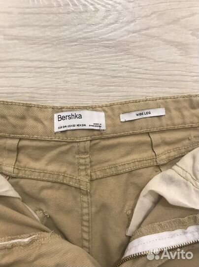 Джинсы bershka