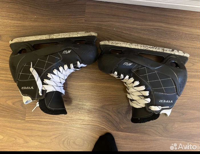 Коньки вратарские хоккейные