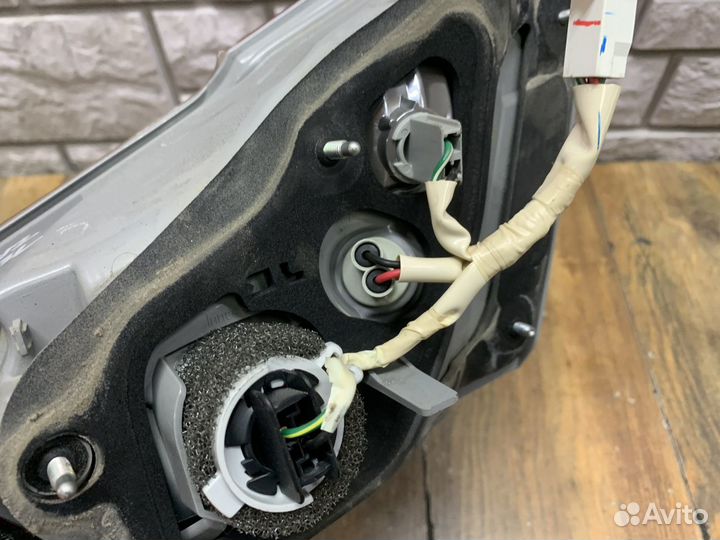 Toyota camry V50 Фонарь задний внутренний LH RH