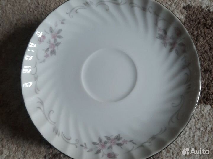 Тарелки фарфор 6шт цена за все