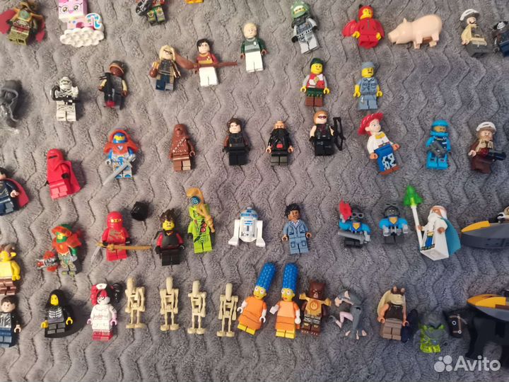 Разные минифигурки лего (есть редкие фигурки )