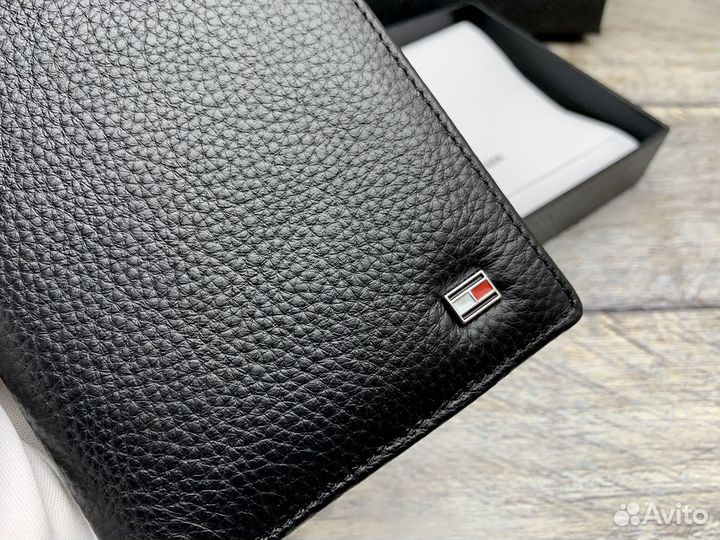 Обложка на паспорт tommy hilfiger