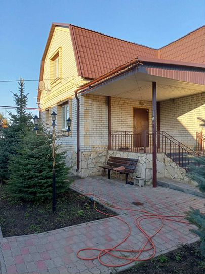 Дом 225 м² на участке 10,6 сот.