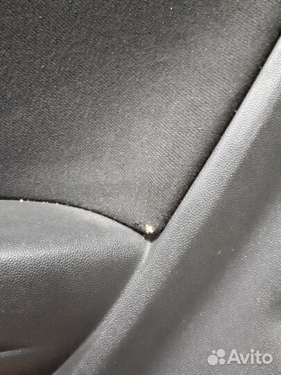 Обшивка салона правая Opel Corsa D 2006-2015