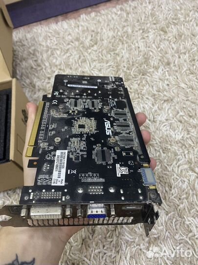 Видеокарта gtx 550 ti 1gb
