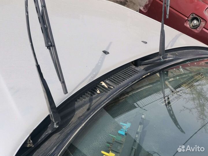 Поводок дворника стеклоочистителя Audi 100 C4