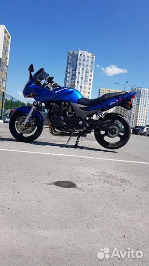 Мотоцикл Kawasaki ZR-7S