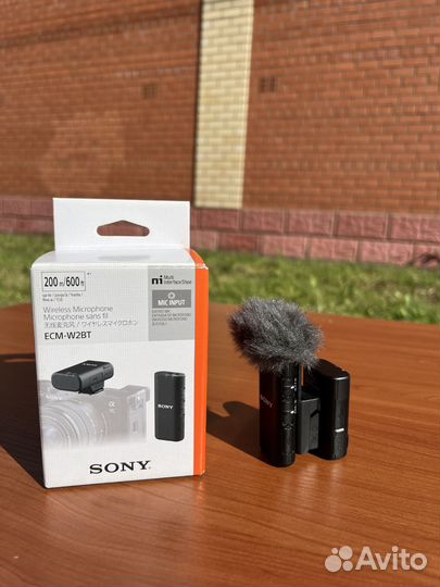 Микрофон для съемки Sony ECM-W2BT