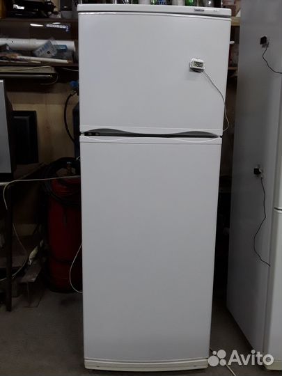 Продается холодильник Атлант в рабочем состоянии