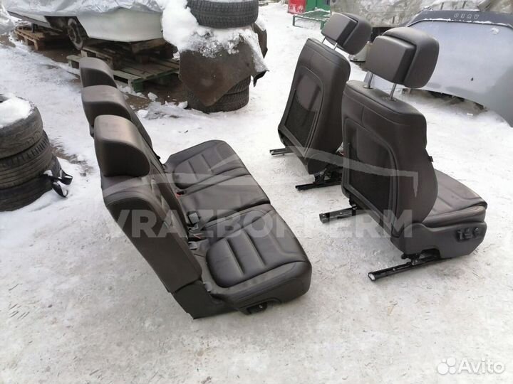 Сиденье заднее VW Touareg