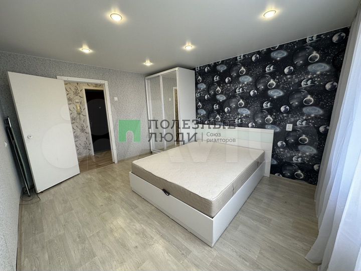 2-к. квартира, 40 м², 3/9 эт.