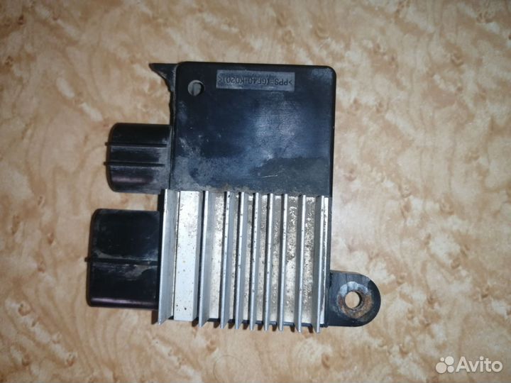 Блок управления вентилятором Тойота королла е150