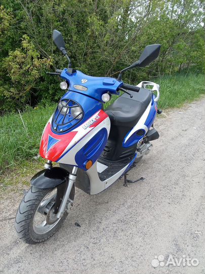 Скутер 80 кубов