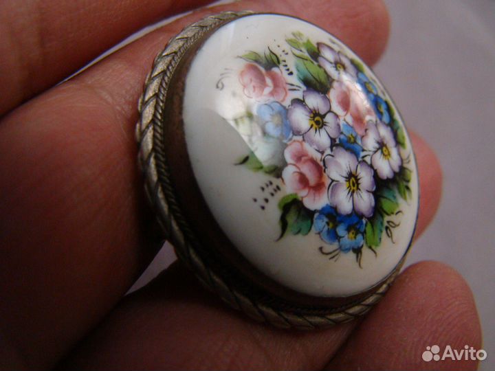 Винтажные украшения с финифтью