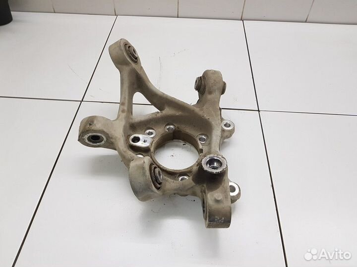 Кулак поворотный задний левый (Genesis G80 I)