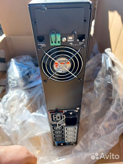 Источник бесперебойного питания Eaton 5PX 2200i RT