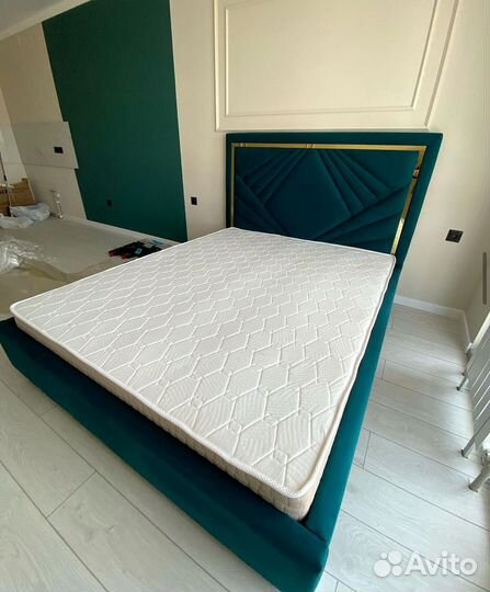Кровать 180х200