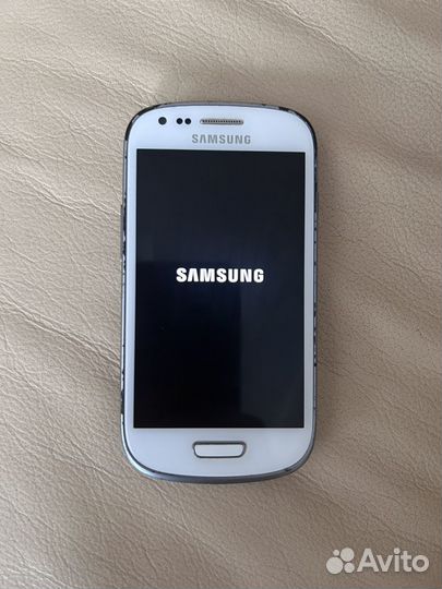 Samsung Galaxy S III mini GT-I8190, 8 ГБ