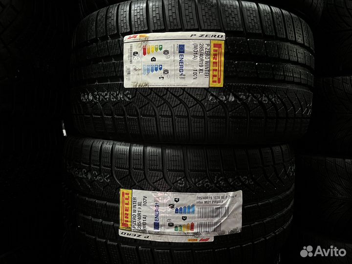 Pirelli P Zero Winter 285/40 R19 и 255/45 R19 107V