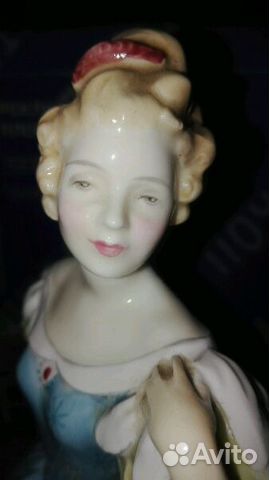Фарфоровая статуэтка Royal Doulton