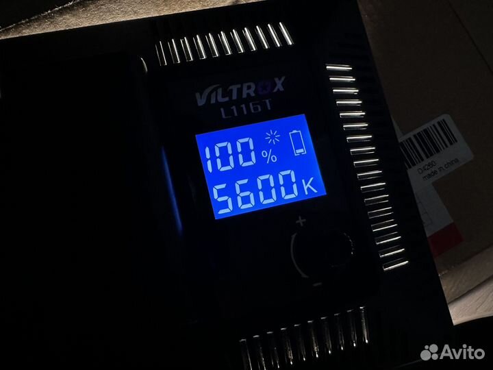 Светодиодная лампа Viltrox L116T для видеосъемки