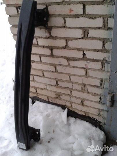 Volkswagen Golf 5 2003-2009 усилитель передний